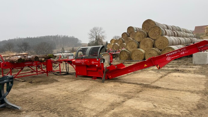 Hakki Pilke 43 podavací stůl Hakki Feed 471 v novém domově! Děkujeme