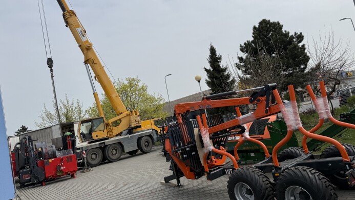 Dorazila nová MTM 10t + 6600, úžasný stroj!