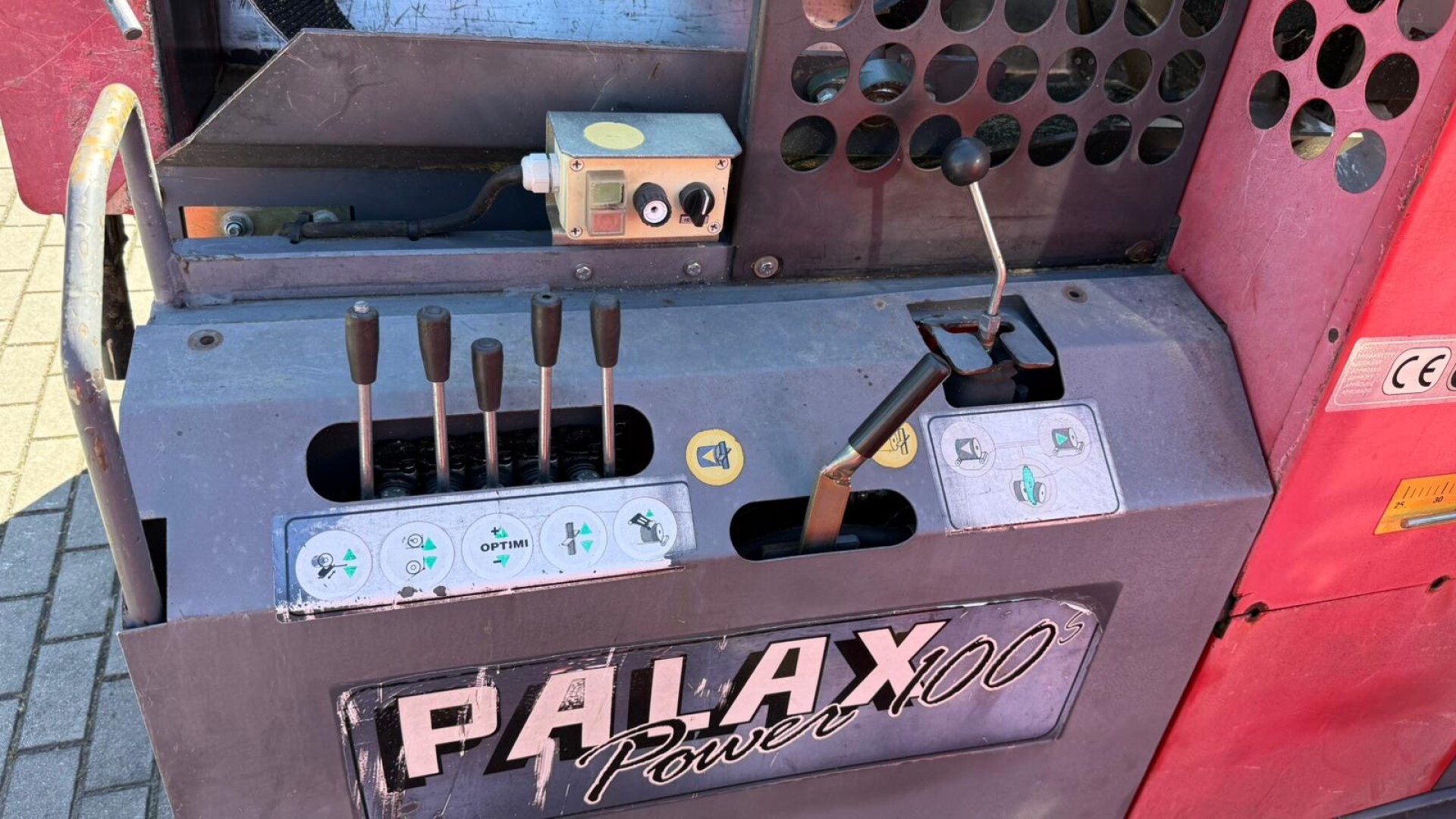 Palax 100