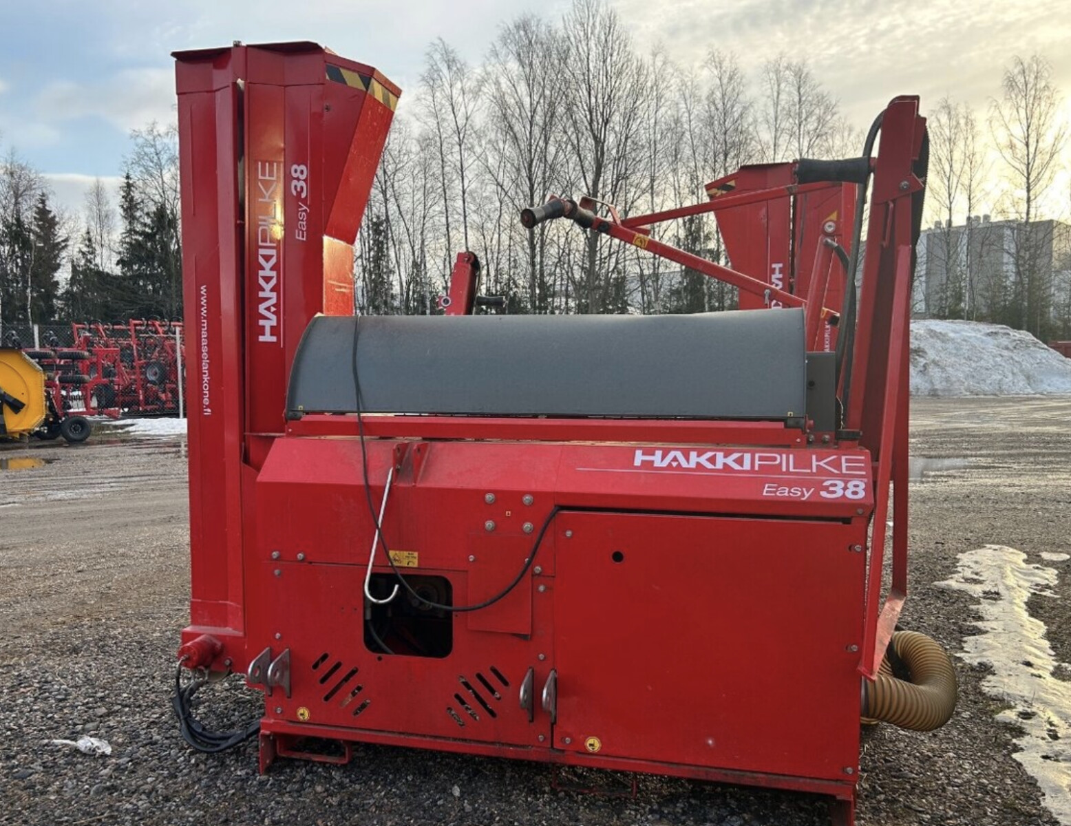 Hakki Pilke 38 Easy+ odsávání+ zvedací stůl